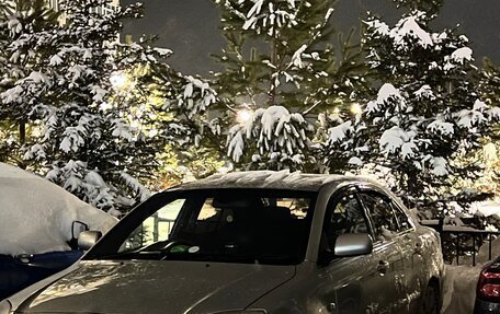 Toyota Avensis III рестайлинг, 2005 год, 850 000 рублей, 2 фотография