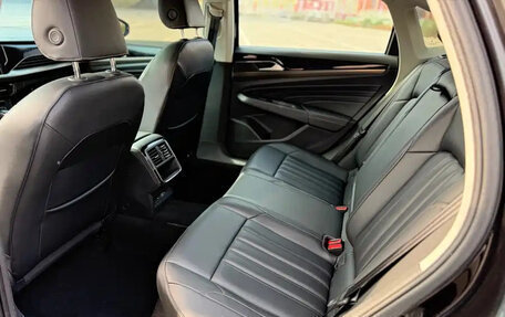 Volkswagen Passat B8 рестайлинг, 2022 год, 1 560 000 рублей, 10 фотография