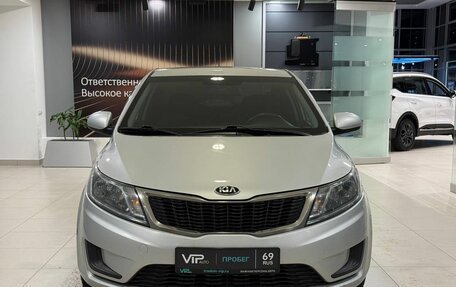 KIA Rio III рестайлинг, 2014 год, 735 000 рублей, 2 фотография