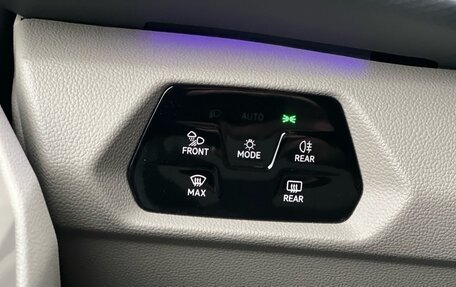 Volkswagen Multivan, 2024 год, 10 250 000 рублей, 36 фотография