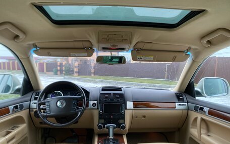 Volkswagen Touareg III, 2009 год, 1 790 000 рублей, 18 фотография