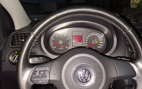 Volkswagen Polo VI (EU Market), 2011 год, 650 000 рублей, 5 фотография