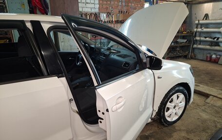 Volkswagen Polo VI (EU Market), 2011 год, 650 000 рублей, 12 фотография