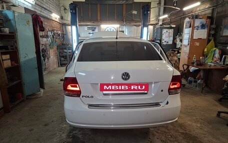 Volkswagen Polo VI (EU Market), 2011 год, 650 000 рублей, 10 фотография