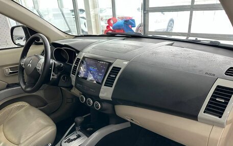 Mitsubishi Outlander III рестайлинг 3, 2008 год, 1 059 900 рублей, 7 фотография