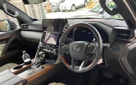 Lexus LX, 2024 год, 13 550 000 рублей, 7 фотография