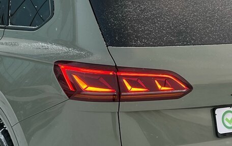 Volkswagen Touareg III, 2019 год, 4 850 000 рублей, 10 фотография