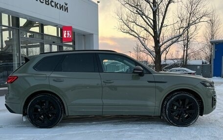 Volkswagen Touareg III, 2019 год, 4 850 000 рублей, 8 фотография