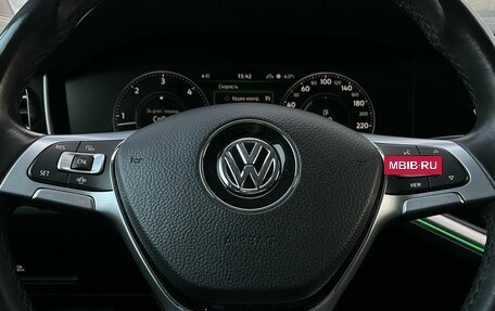 Volkswagen Touareg III, 2019 год, 4 850 000 рублей, 14 фотография