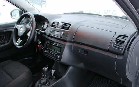 Skoda Fabia II, 2013 год, 819 000 рублей, 9 фотография