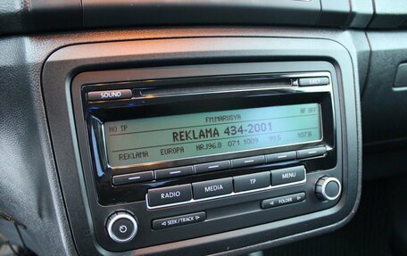 Skoda Fabia II, 2013 год, 819 000 рублей, 10 фотография