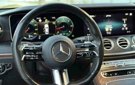 Mercedes-Benz E-Класс, 2022 год, 7 000 000 рублей, 3 фотография