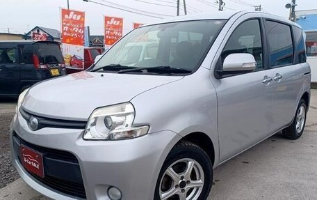 Toyota Sienta I, 2014 год, 882 000 рублей, 1 фотография