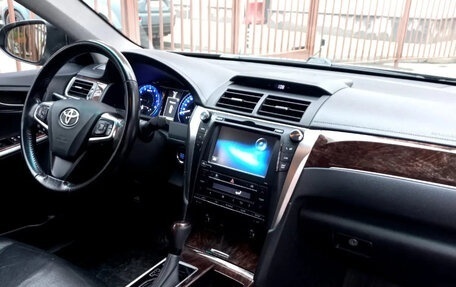 Toyota Camry, 2016 год, 1 800 000 рублей, 7 фотография