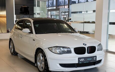 BMW 1 серия, 2008 год, 657 000 рублей, 3 фотография