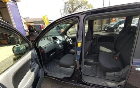 Toyota Sienta I, 2013 год, 821 000 рублей, 25 фотография