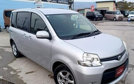 Toyota Sienta I, 2014 год, 882 000 рублей, 11 фотография