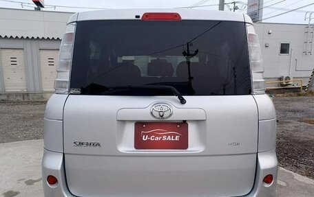 Toyota Sienta I, 2014 год, 882 000 рублей, 13 фотография