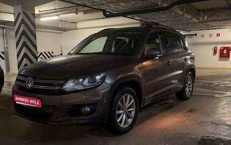 Volkswagen Tiguan I, 2015 год, 1 580 000 рублей, 1 фотография