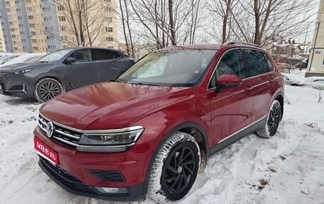 Volkswagen Tiguan II, 2018 год, 1 890 000 рублей, 1 фотография