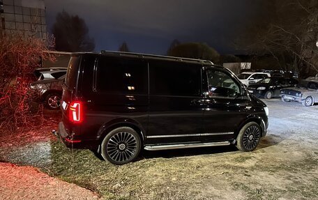 Volkswagen Caravelle T6 рестайлинг, 2016 год, 2 940 000 рублей, 6 фотография