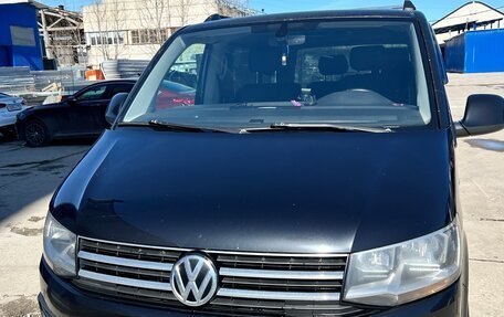 Volkswagen Caravelle T6 рестайлинг, 2016 год, 2 940 000 рублей, 4 фотография