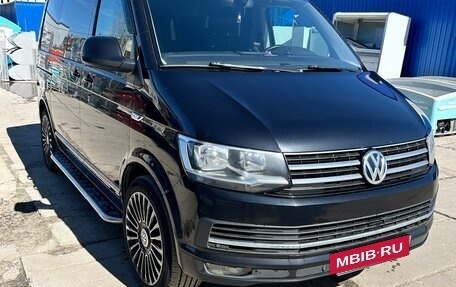 Volkswagen Caravelle T6 рестайлинг, 2016 год, 2 940 000 рублей, 3 фотография
