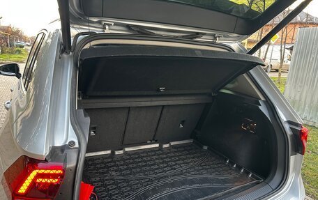 Volkswagen Tiguan II, 2018 год, 1 990 000 рублей, 5 фотография