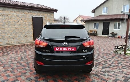 Hyundai ix35 I рестайлинг, 2011 год, 1 200 000 рублей, 11 фотография