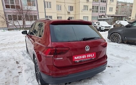 Volkswagen Tiguan II, 2018 год, 1 890 000 рублей, 4 фотография