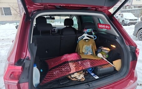 Volkswagen Tiguan II, 2018 год, 1 890 000 рублей, 14 фотография