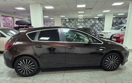 Opel Astra J, 2014 год, 699 000 рублей, 4 фотография