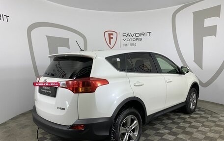 Toyota RAV4, 2015 год, 2 200 000 рублей, 6 фотография