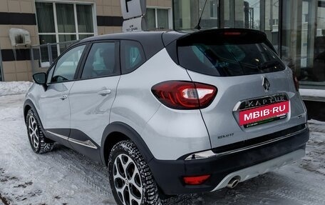 Renault Kaptur I рестайлинг, 2019 год, 1 542 000 рублей, 3 фотография