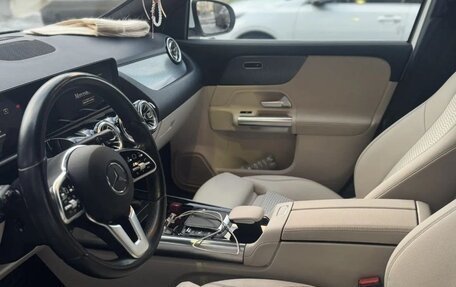 Mercedes-Benz GLA, 2020 год, 3 500 000 рублей, 6 фотография