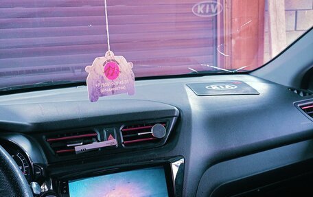 KIA Rio III рестайлинг, 2012 год, 800 000 рублей, 10 фотография