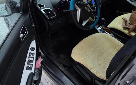 Hyundai Solaris II рестайлинг, 2012 год, 750 000 рублей, 9 фотография