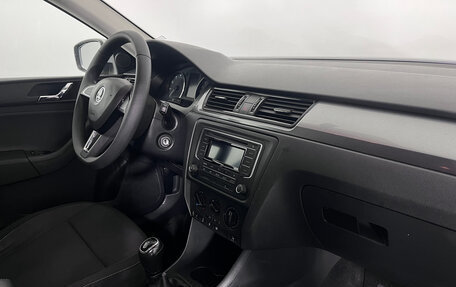 Skoda Rapid I, 2015 год, 959 000 рублей, 11 фотография