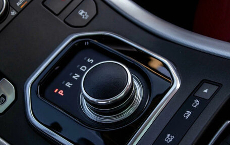 Land Rover Range Rover Evoque I, 2015 год, 2 500 000 рублей, 16 фотография