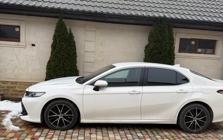 Toyota Camry, 2018 год, 2 000 000 рублей, 3 фотография