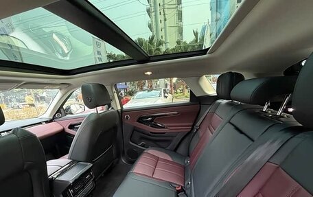 Land Rover Range Rover Evoque II, 2023 год, 4 980 000 рублей, 14 фотография