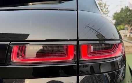 Land Rover Range Rover Evoque II, 2023 год, 4 980 000 рублей, 7 фотография