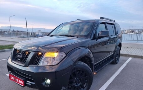 Nissan Pathfinder, 2012 год, 2 000 000 рублей, 1 фотография