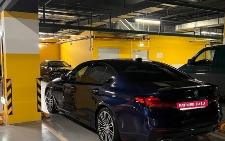 BMW 5 серия, 2018 год, 4 850 000 рублей, 2 фотография