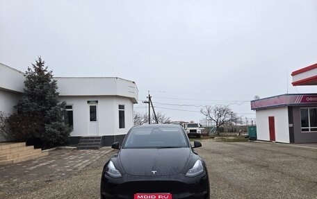 Tesla Model Y I, 2022 год, 2 250 000 рублей, 1 фотография