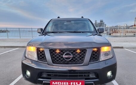 Nissan Pathfinder, 2012 год, 2 000 000 рублей, 2 фотография