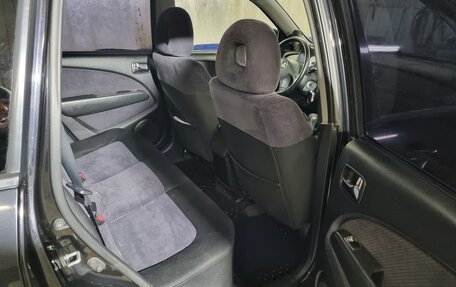 Mitsubishi Outlander III рестайлинг 3, 2005 год, 750 000 рублей, 9 фотография