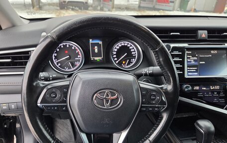 Toyota Camry, 2020 год, 2 800 000 рублей, 13 фотография