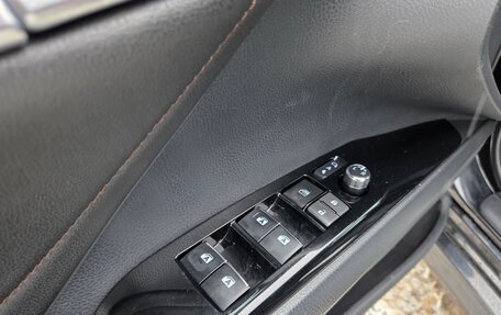 Toyota Camry, 2020 год, 2 800 000 рублей, 19 фотография