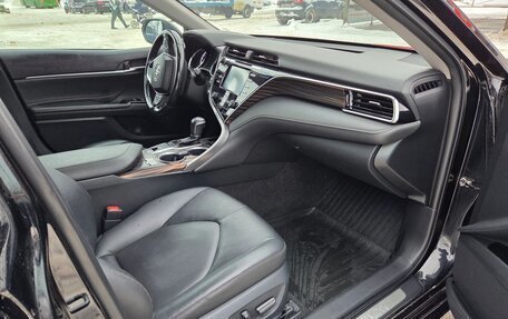 Toyota Camry, 2020 год, 2 800 000 рублей, 26 фотография